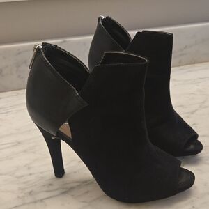 Elegant Black Peep-Toe Heeled Boots